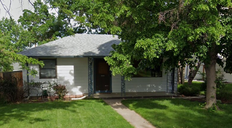 2610 S Gaylord St in Denver, CO - Building Photo