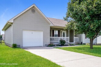 311 Tyler Pkwy in Shepherdsville, KY - Building Photo - Building Photo