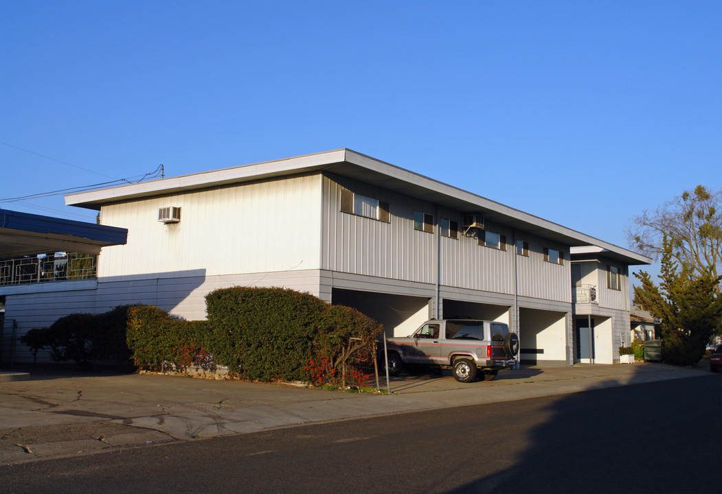 1835 Roselawn Ave in Stockton, CA - Building Photo