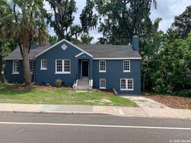 929 SW 13th St in Gainesville, FL - Building Photo
