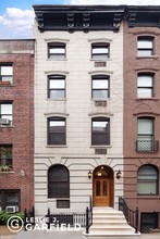 226 E 32nd St in New York, NY - Foto de edificio - Building Photo