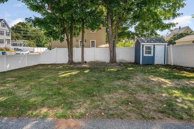 6 Nelly St in Wakefield, MA - Building Photo - Building Photo