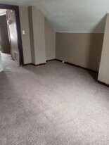 3300 N 42nd St in Milwaukee, WI - Building Photo