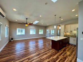 66-166-166 Waialua Beach Rd in Haleiwa, HI - Foto de edificio - Building Photo