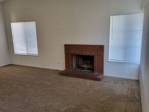 10962 Stonehenge Pl in Riverside, CA - Building Photo - Building Photo