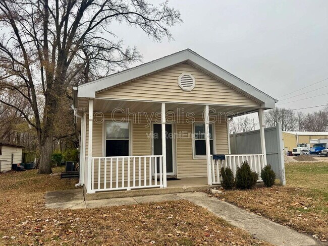 704 W Superior St in Ottawa, IL - Building Photo - Building Photo