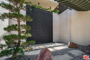 2340 Century Hill in Los Angeles, CA - Building Photo