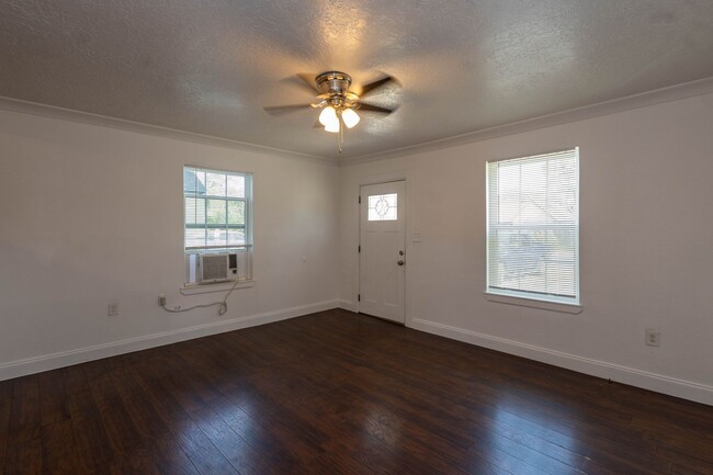 2978 Goliad St in Beaumont, TX - Building Photo - Building Photo