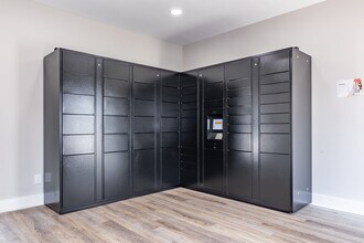 The Cobb Apartments-Townhomes in Austell, GA - Building Photo - Interior Photo