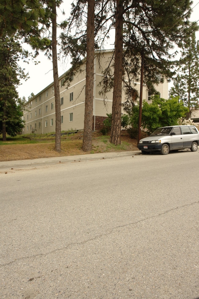 Canyon Manor in Coeur d'Alene, ID - Building Photo - Building Photo