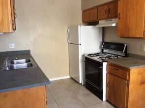 312 Grove St NE in Albuquerque, NM - Building Photo - Building Photo