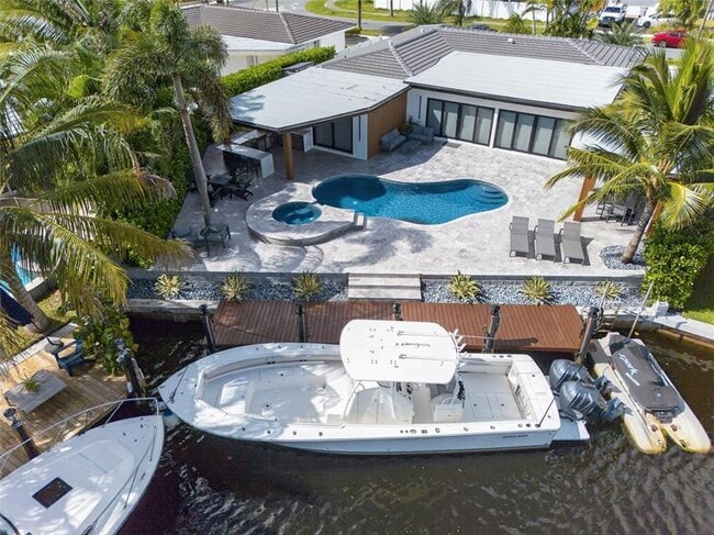 property at 160 SE 3rd Ct
