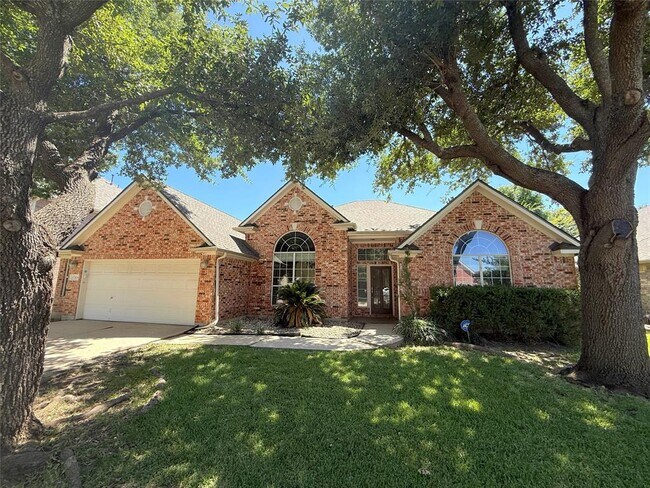 property at 2424 Arbor Dr