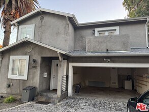 2702 W Bellevue Ave in Los Angeles, CA - Building Photo - Building Photo