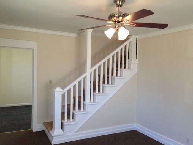 206 Byron Hurst St in Lagrange, GA - Building Photo - Building Photo