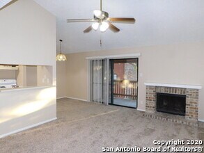 13018 Heimer Rd in San Antonio, TX - Building Photo - Building Photo