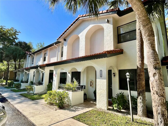 11557 Royal Palm Blvd in Coral Springs, FL - Building Photo - Building Photo