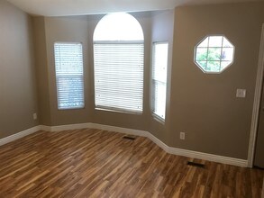 934 E 490 N in Ogden, UT - Foto de edificio - Building Photo