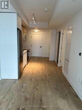 500 Plains Rd E in Burlington, ON - Building Photo - Building Photo