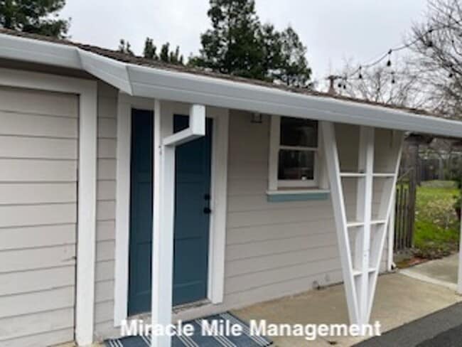 658 Olive Ave in Novato, CA - Building Photo - Building Photo