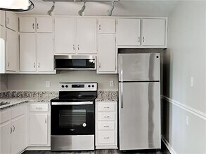 1317 Classic Dr NE in Conyers, GA - Building Photo - Building Photo