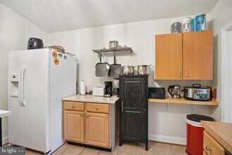 3705 S Four Mile Run Dr in Arlington, VA - Building Photo - Building Photo