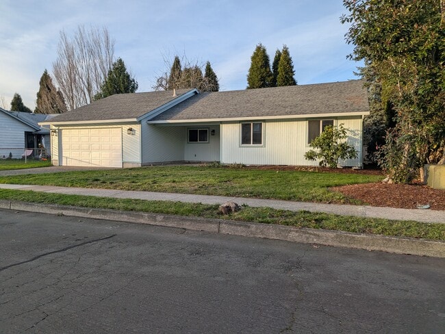 3509 SE 11th St in Gresham, OR - Foto de edificio - Building Photo