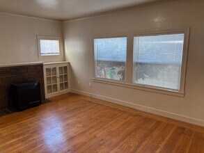 3924 Clarke St, Unit 1 in Oakland, CA - Building Photo - Building Photo