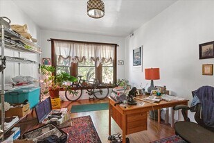 4002 N Southport Ave, Unit 2 in Chicago, IL - Building Photo