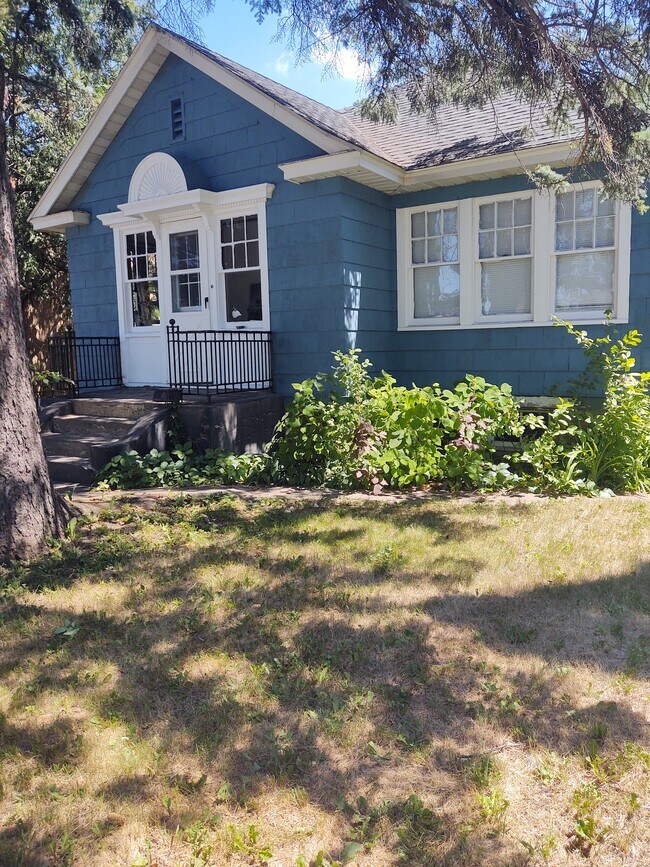 710 Grant Ave Rentals in Eveleth, MN