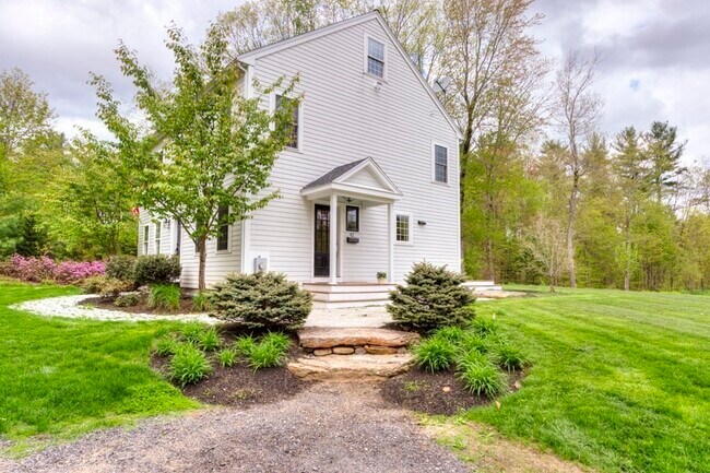42 Greene Rd in Princeton, MA - Building Photo - Building Photo