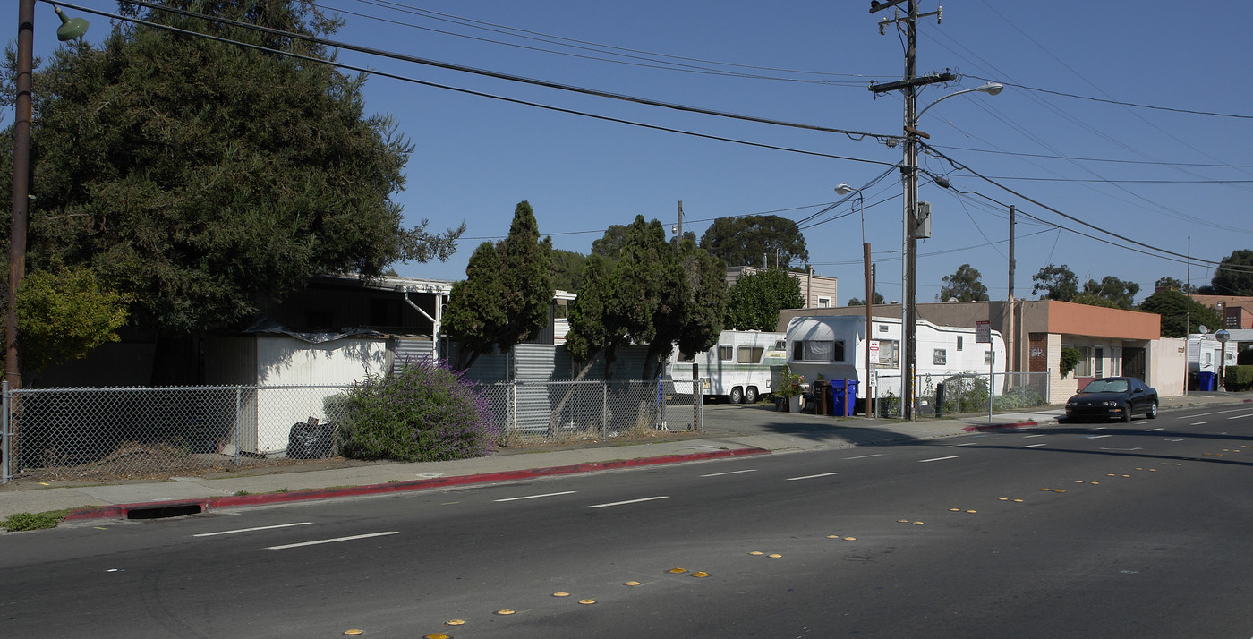 Kimballs Mobile Home Park in San Pablo, CA - Foto de edificio