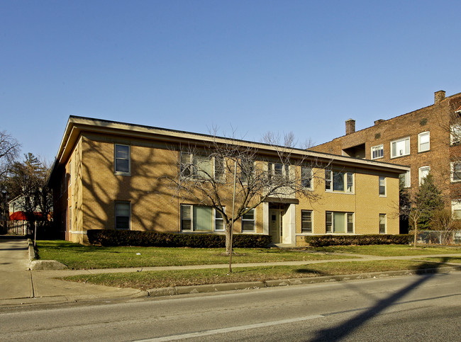 2545 Kenilworth Rd in Cleveland, OH - Building Photo - Building Photo