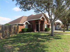 3504 Loyola Ave in McAllen, TX - Building Photo - Building Photo