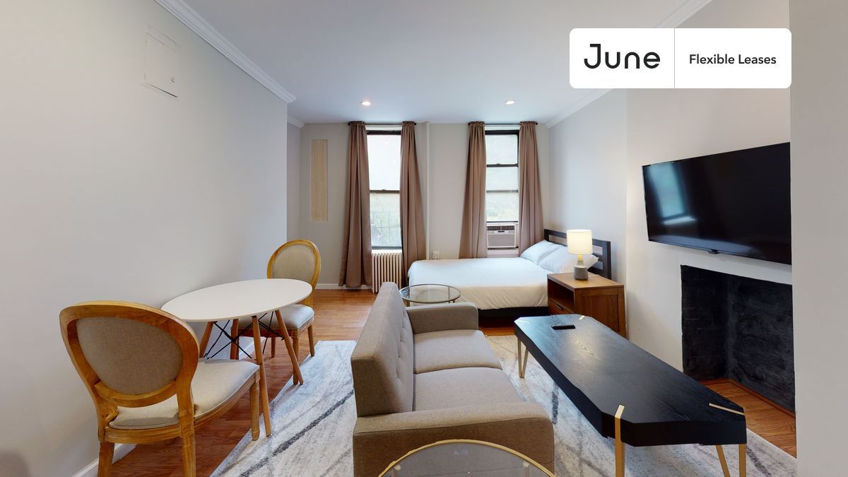 534 E 14th St in New York, NY - Building Photo
