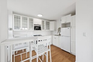 2800 Wisconsin Ave NW in Washington, DC - Building Photo