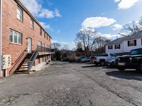 100 Trapelo Rd in Waltham, MA - Building Photo - Building Photo