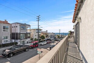 303 28th St, Unit 303 in Hermosa Beach, CA - Building Photo