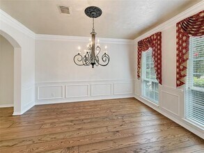 110 W Lansdowne Cir in Spring, TX - Building Photo - Building Photo