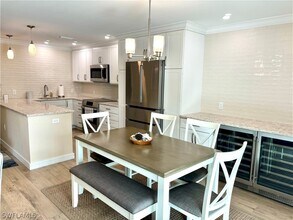 1435 Curlew Ave in Naples, FL - Foto de edificio - Building Photo