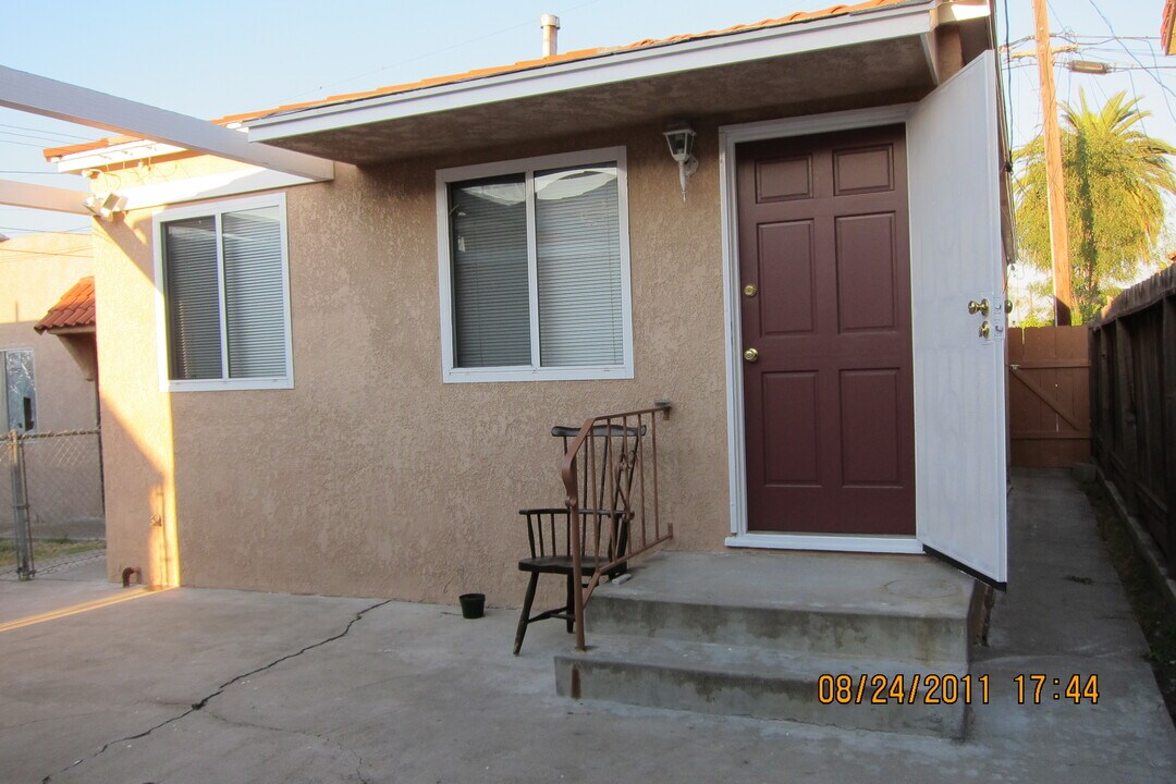 4515 37th St in San Diego, CA - Foto de edificio