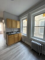104 Romaine Ave, Unit 7 in Jersey City, NJ - Building Photo