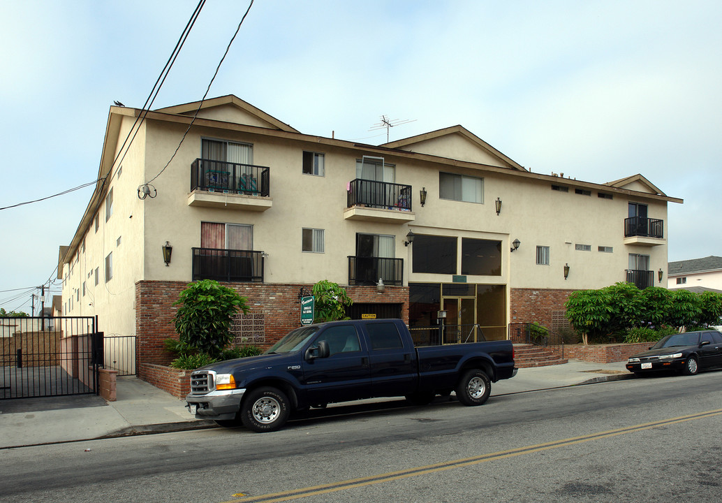 Crestmoor Apartments in Hawthorne, CA - Foto de edificio