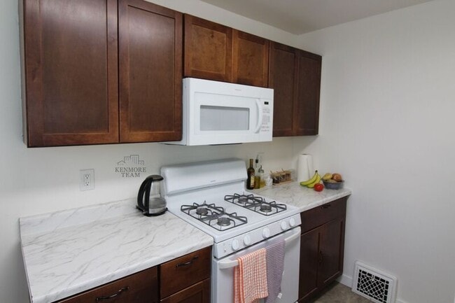 1307 Rochefontaine St in Richland, WA - Building Photo - Building Photo