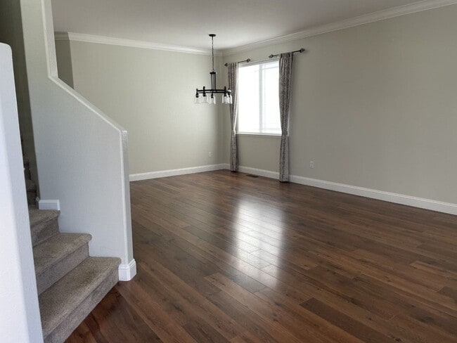 1565 Iratcabal Dr in Sparks, NV - Building Photo - Building Photo