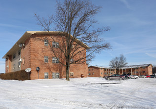 The Villages of Southwood in Youngstown, OH - Building Photo - Building Photo