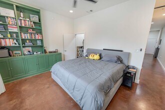 2931 E 12th St in Austin, TX - Building Photo - Building Photo