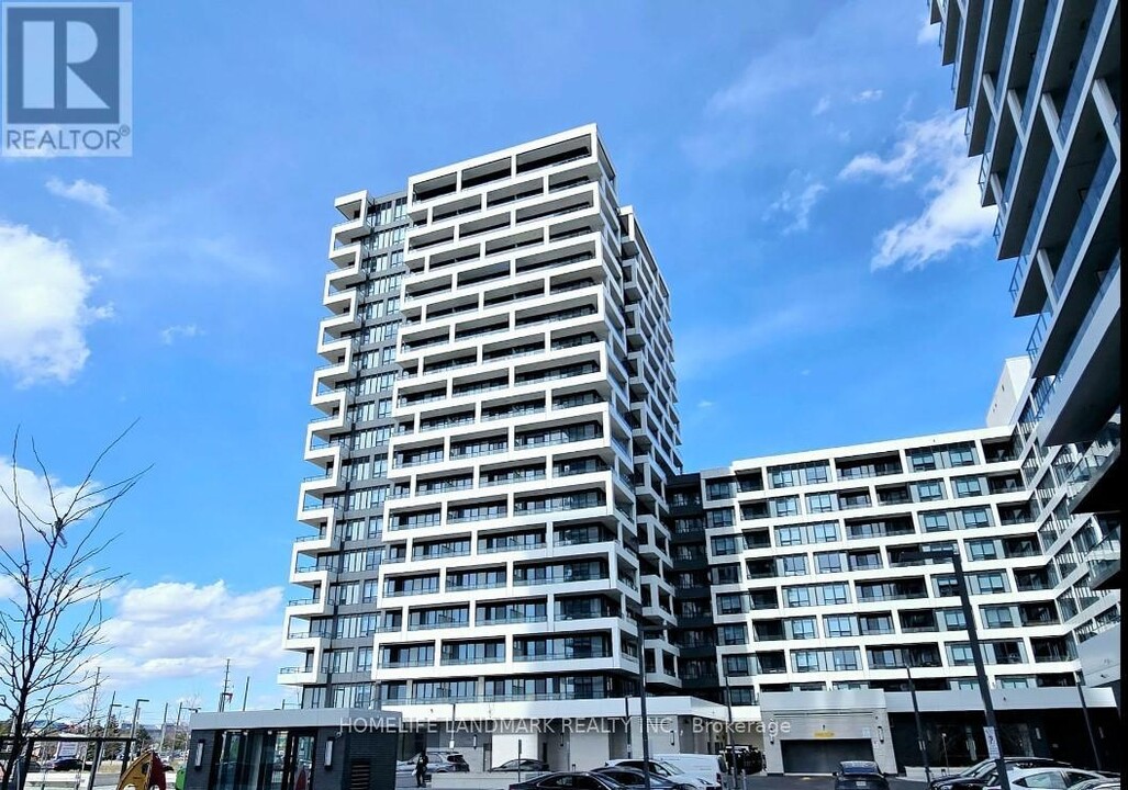 38-PH38 Water Walk Dr in Markham, ON - Building Photo