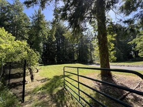 3331 Rancheria Rd, Unit Main in Fortuna, CA - Foto de edificio - Building Photo