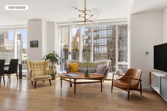 5 W End Ave in New York, NY - Building Photo - Building Photo